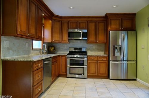 87 Brg St, Belleville NJ 07109-2429 exterior