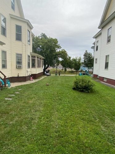 93 May St, Worcester MA 01602-3451 exterior