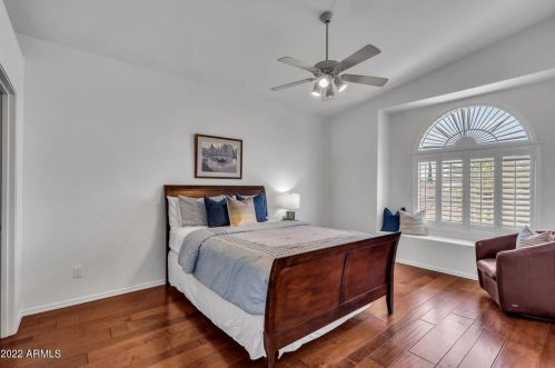 1916 Claire Dr, Phoenix AZ 85022-4106 exterior