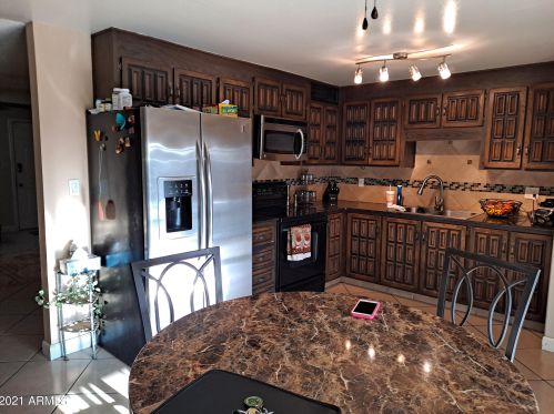 2004 61 St, Phoenix AZ 85033-1714 exterior