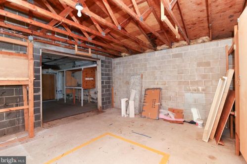 665 Broad St, West Deptford NJ 08096-1055 exterior