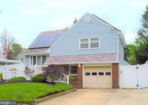 428 Hesters Ave, West Deptford, NJ 08096-2826