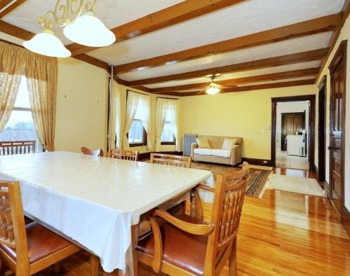 488 Park Ave, Worcester MA 01610-1223 exterior