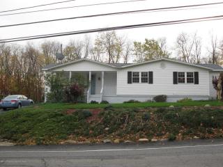 645 Oak St, Scranton, PA 18508-1558