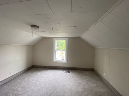 1 Goulding St, Worcester MA 01609-2610 exterior