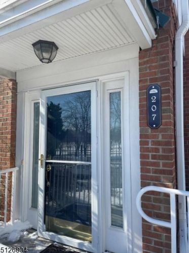 207 Olivio Dr, Belleville NJ 07109-5352 exterior