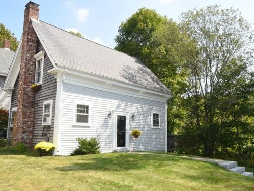 144 Summer St, Plymouth, MA 02360-3459