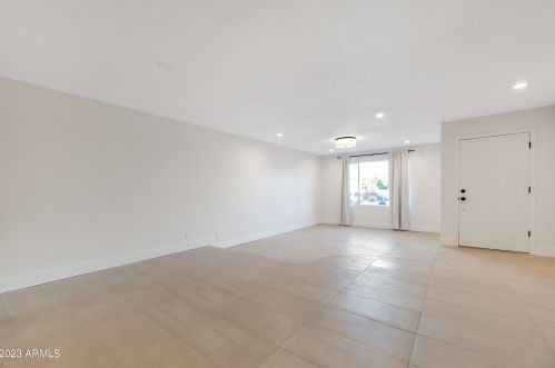 13216 30th Pl, Phoenix AZ  85032-6033 exterior