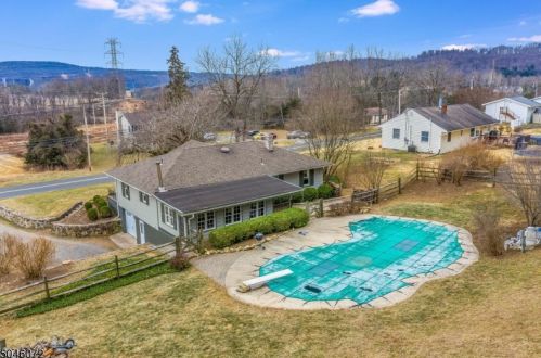 290 Church Rd, Milford NJ 08848-1813 exterior