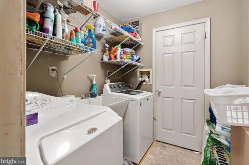 50 Tattersall Dr, West Deptford NJ 08051-1712 exterior