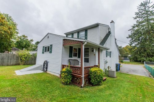 187 Woodlawn Ave, West Deptford, NJ 08051-1548