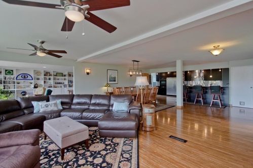 95 Llewellyn Dr, Montgomery MA 01085-2513 exterior