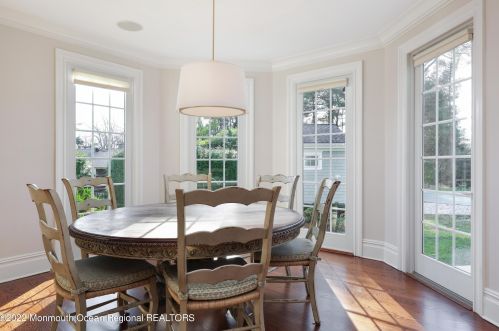 21 Vista Dr, Little Silver NJ  07739-1611 exterior