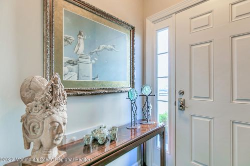 42 Kyle Dr, Tinton Falls NJ  07712-7536 exterior