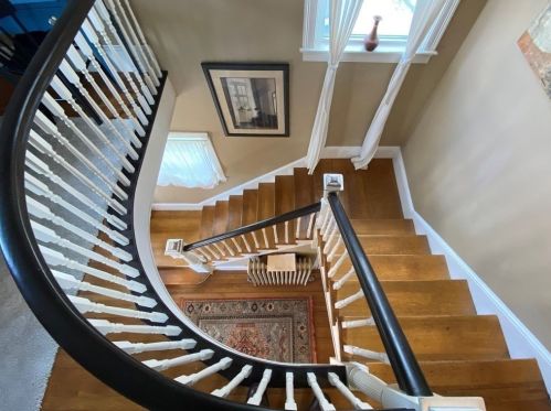 16 Dyer Ave, Whitman MA 02382-2408 exterior