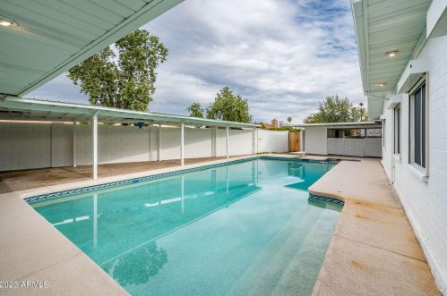 3315 Christy Dr, Phoenix AZ  85029-4230 exterior