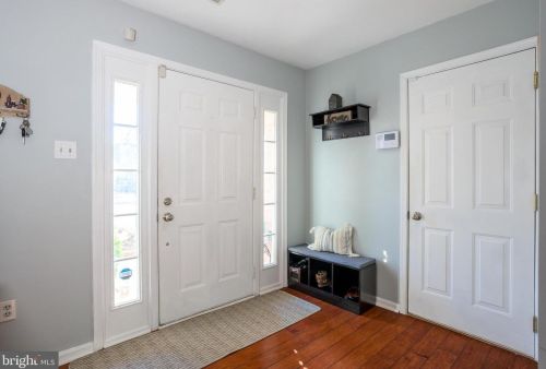 5252 Lightfoot Path, Columbia MD  21044-1102 exterior