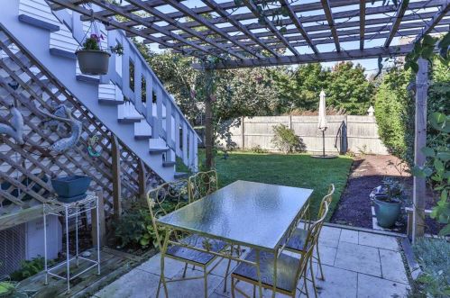 6 Munson Meeting, Chatham MA exterior