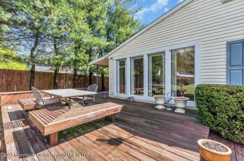 242 Hope Chapel Rd, Jackson Twp NJ  08527-5023 exterior