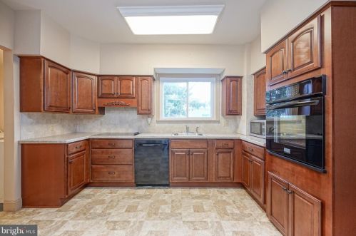 428 Billings Ave, West Deptford NJ 08066-2225 exterior