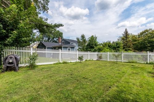 27 Fairfield St, Dedham MA 02026-1405 exterior