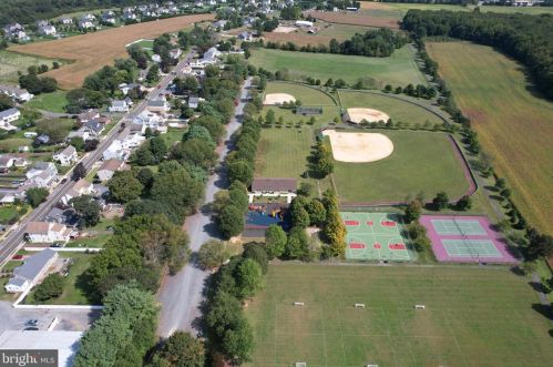 24854 Main St, Columbus NJ 08022-1339 exterior