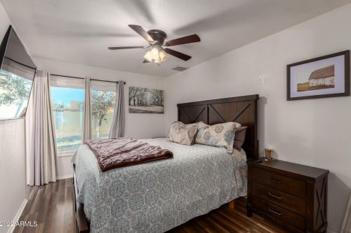 3762 Crocus Dr, Phoenix AZ 85032-5419 exterior