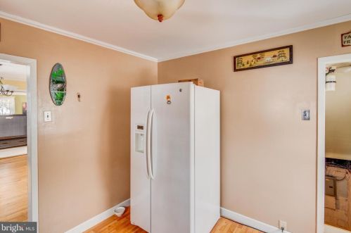 160 Laurel St, West Deptford NJ 08096-1835 exterior