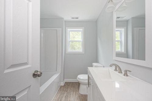 202 7th St, West Deptford NJ  08086-3125 exterior