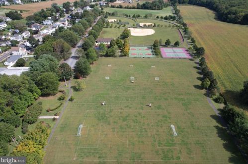 24854 Main St, Columbus NJ 08022-1339 exterior