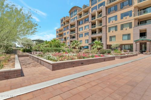 16 Encanto Blvd, Phoenix AZ 85003-1101 exterior