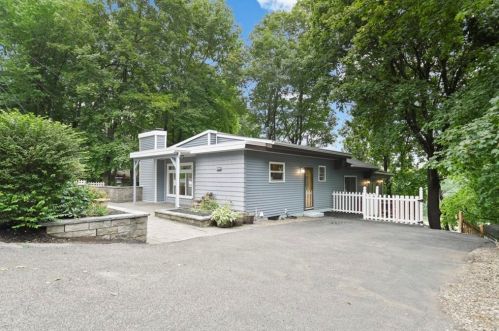 415 Mower St, Worcester MA 01602-1011 exterior