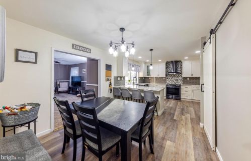 20 Beech Pl, West Deptford NJ 08096-3301 exterior