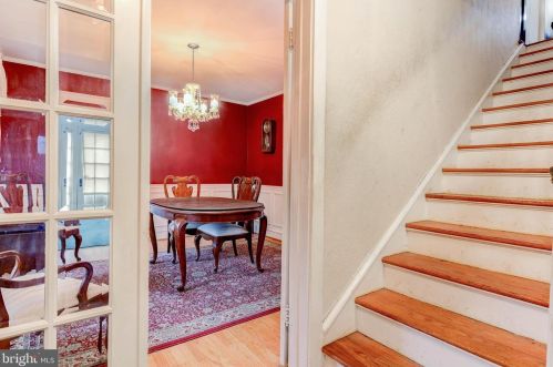 501 Broadway, West Deptford NJ 08093-1170 exterior