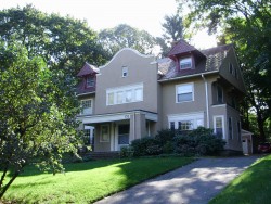 174 Mount Vernon St, Newton, MA 02465-2517