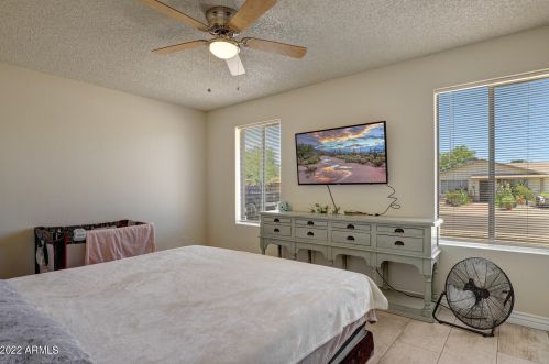 1615 Charleston Ave, Phoenix AZ 85032-1593 exterior