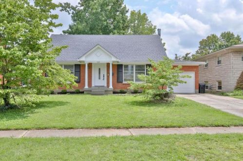 2210 Landan Dr, Louisville KY  40218-1506 exterior