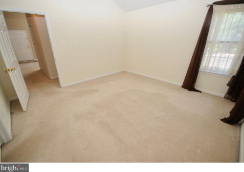 1304 Tristram Cir, West Deptford NJ 08051-2256 exterior