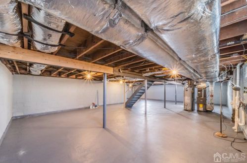 4 Charlotte St, Carteret NJ  07008-2321 exterior