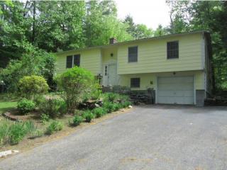 233 Victoria Dr, Mill Village, VT 05701-8827