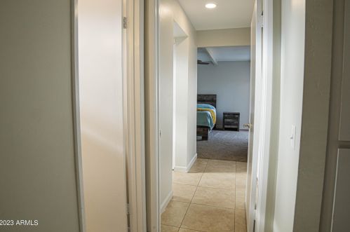 2322 Country Gables Dr, Phoenix AZ 85053-4532 exterior