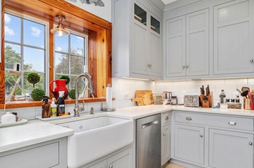 125 Seaview St, Chatham MA 02633-2330 exterior