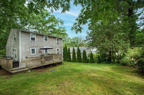 11 Clay Hill Rd, Plymouth, MA 02360-2057