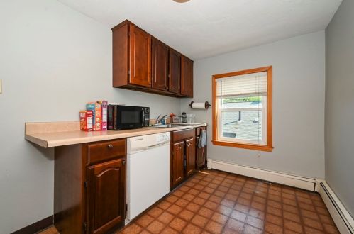 195 Billings Rd, Quincy MA 02171-2404 exterior