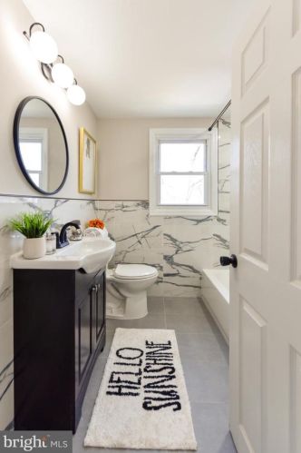 1102 Cumberland Ave, West Deptford NJ  08096-3041 exterior