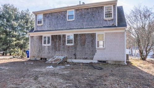 83 Country Way, Taunton MA 02780-1201 exterior