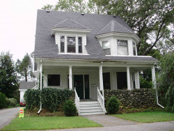 346 Auburndale Ave, Newton, MA 02466-1221