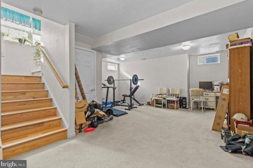 13 Equestrian Dr, Burlington NJ 08016-3065 exterior