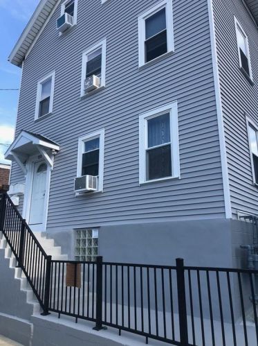 159 Tecumseh St, Fall River, MA 02721-2738