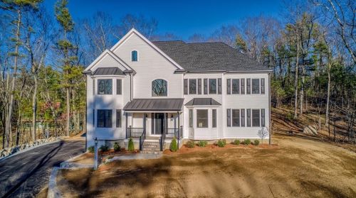 1 Dogwood Ln, North Reading, MA 01864-1926